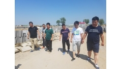 董事長薛躍虎對(duì)我公司正在施工項(xiàng)目進(jìn)行實(shí)地考察